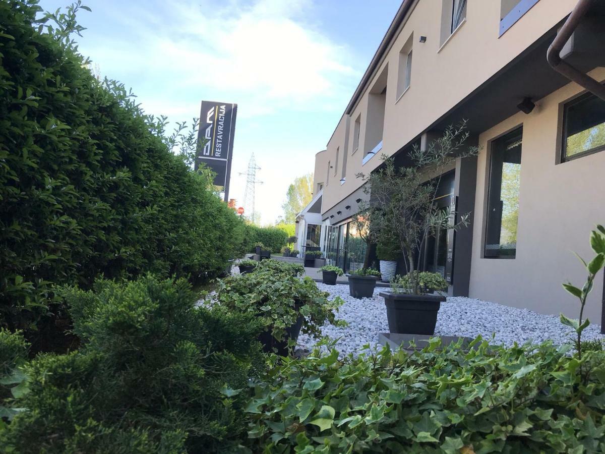 Dam Boutique Hotel & Restaurant Нова-Горица Экстерьер фото